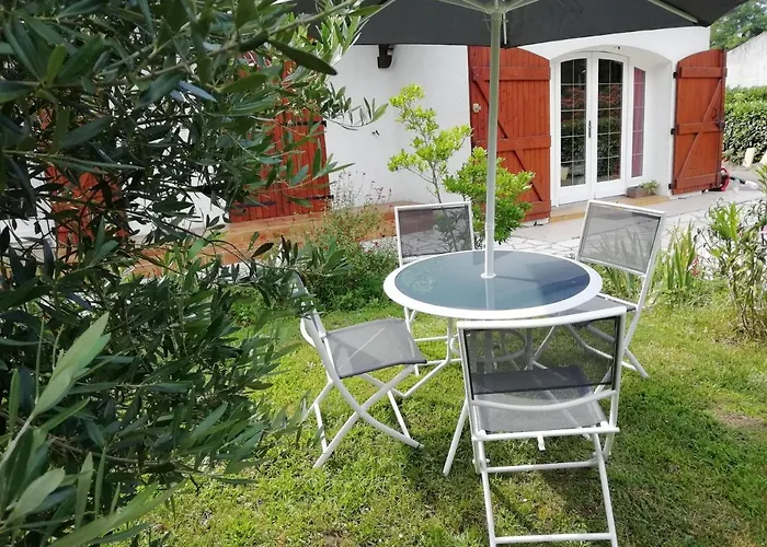 Petit Coin De Détente Seyresse